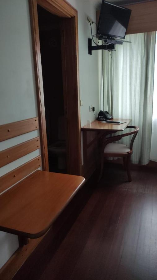 Hotel Comodoro Корву Екстер'єр фото