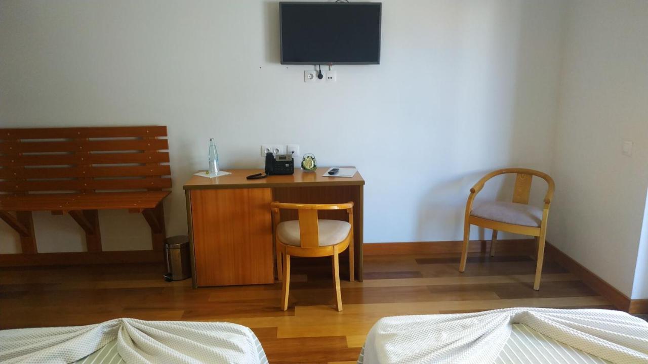 Hotel Comodoro Корву Екстер'єр фото