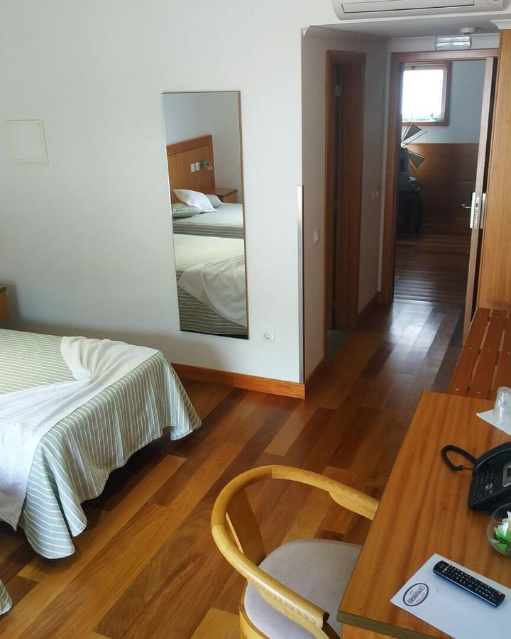 Hotel Comodoro Корву Екстер'єр фото