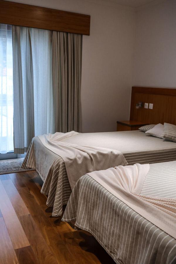 Hotel Comodoro Корву Екстер'єр фото